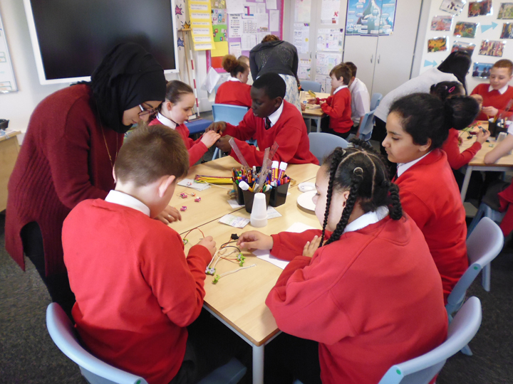 Class experiment making circuits using littlebits electronics kits